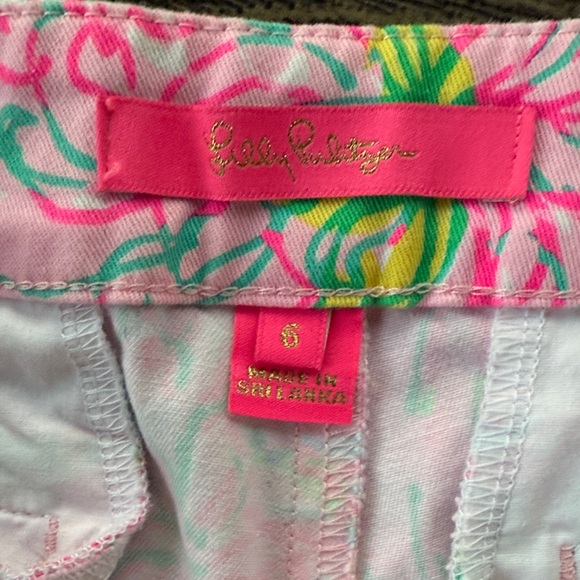 Lilly Pulitzer Vibrant Floral Shorts - Picture 2 of 4
